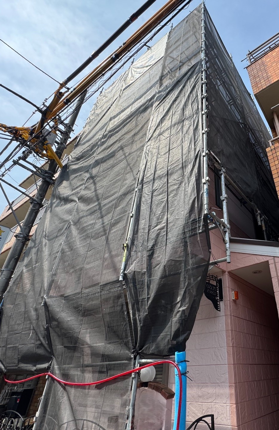 【足場】小平市学園東町にて仮設工事