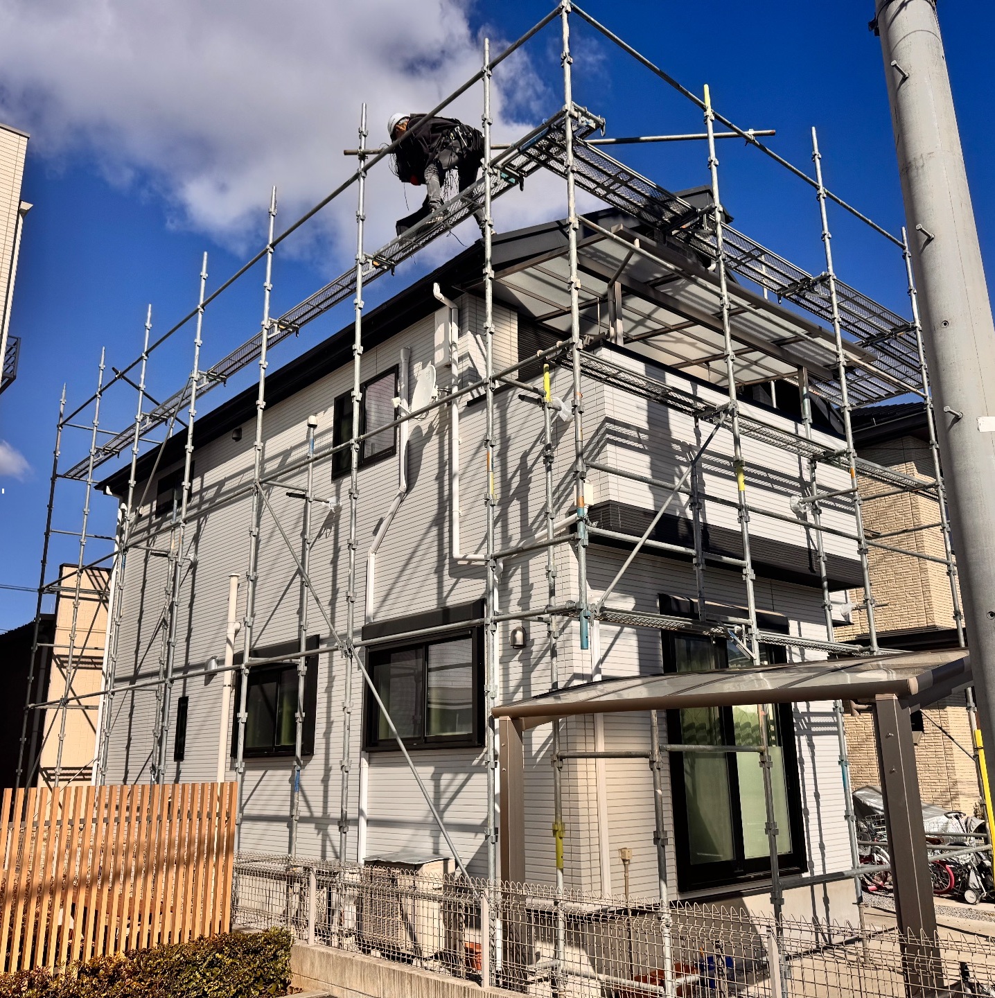 【足場】埼玉県三郷市中央にて仮設工事