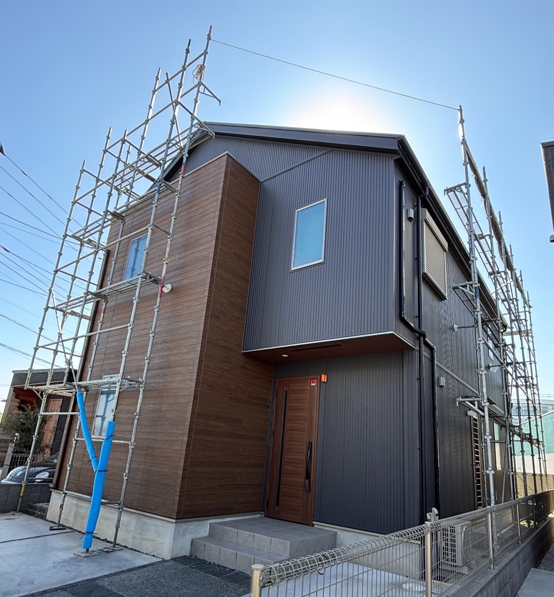 【足場】東大和市立野にて仮設工事