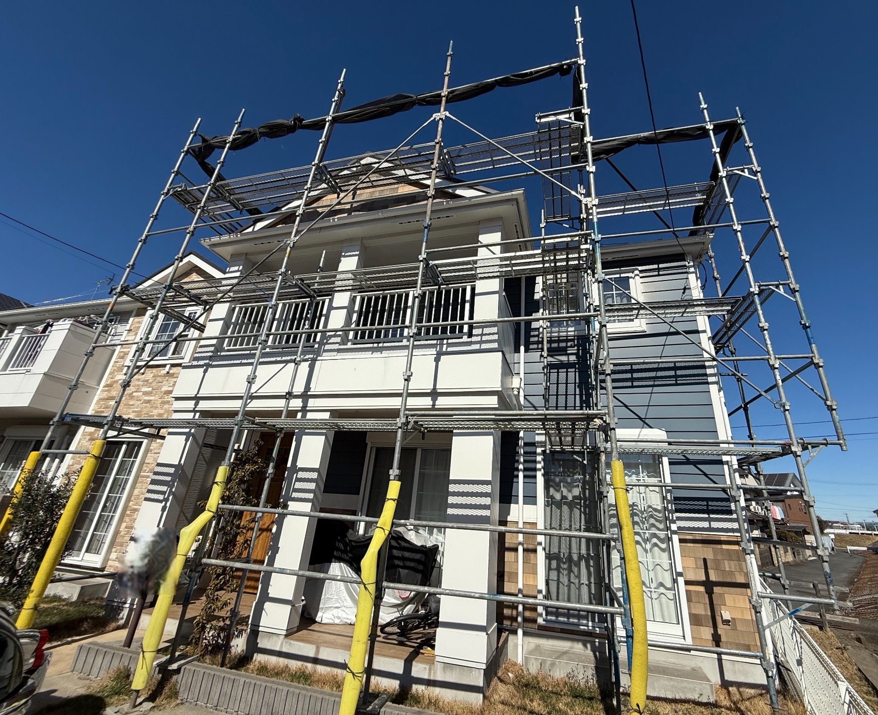 【足場】日野市南平にて仮設工事