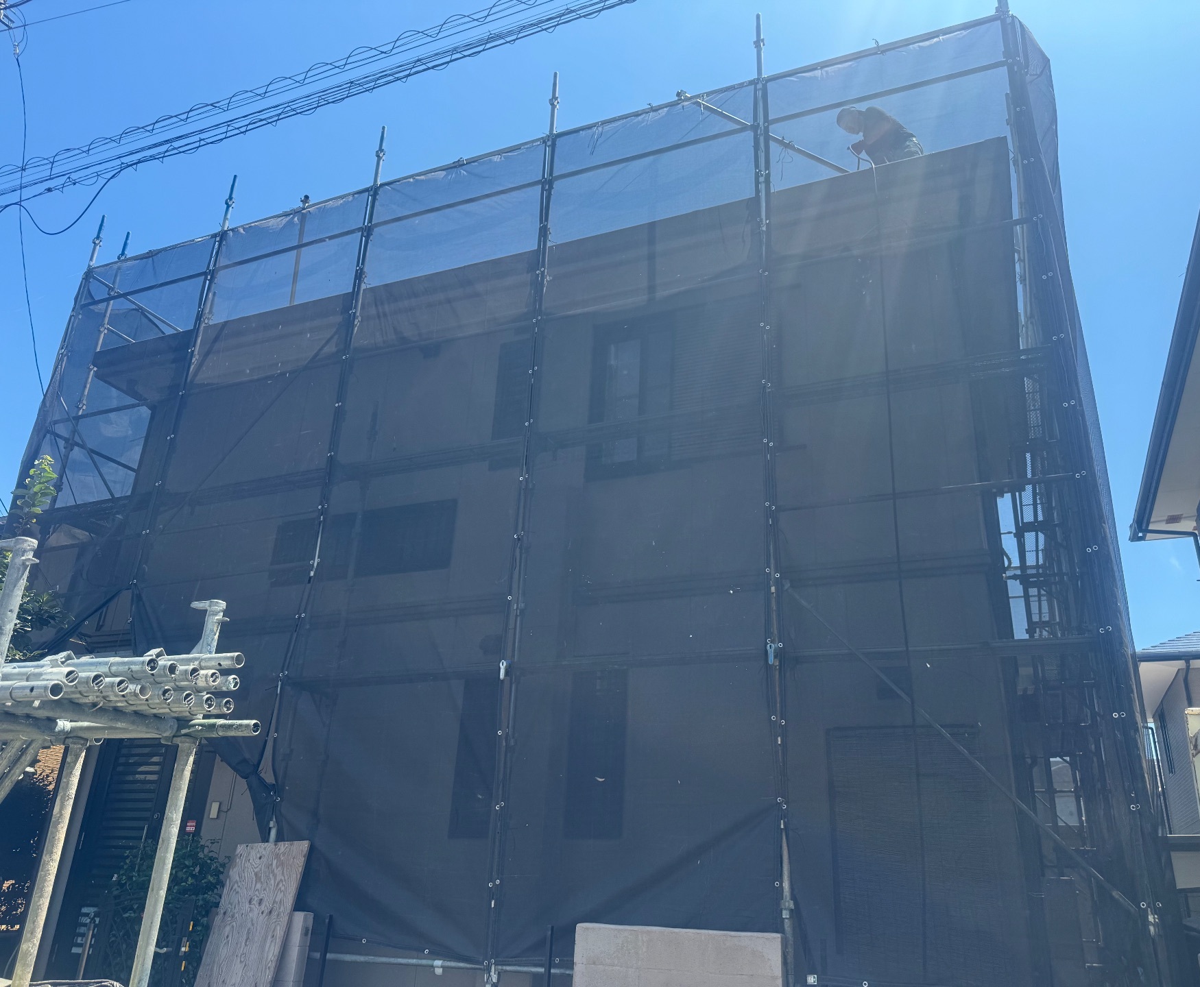 【足場】厚木市三田にて仮設工事