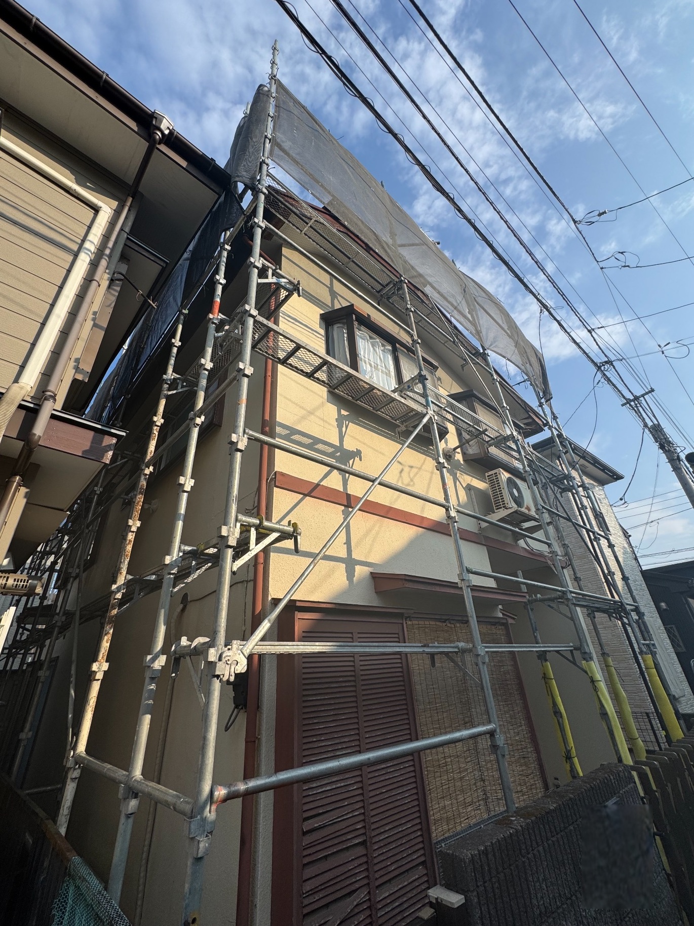 【足場】相模原市南区東大沼にて仮設工事