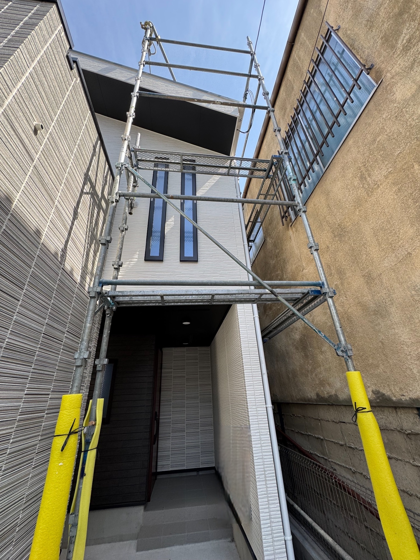 【足場】江東区北砂にて仮設工事