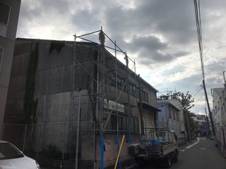 横浜市西区にて仮設工事