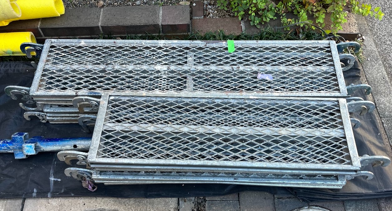 仮設工事 クサビ式 ビケ足場部材